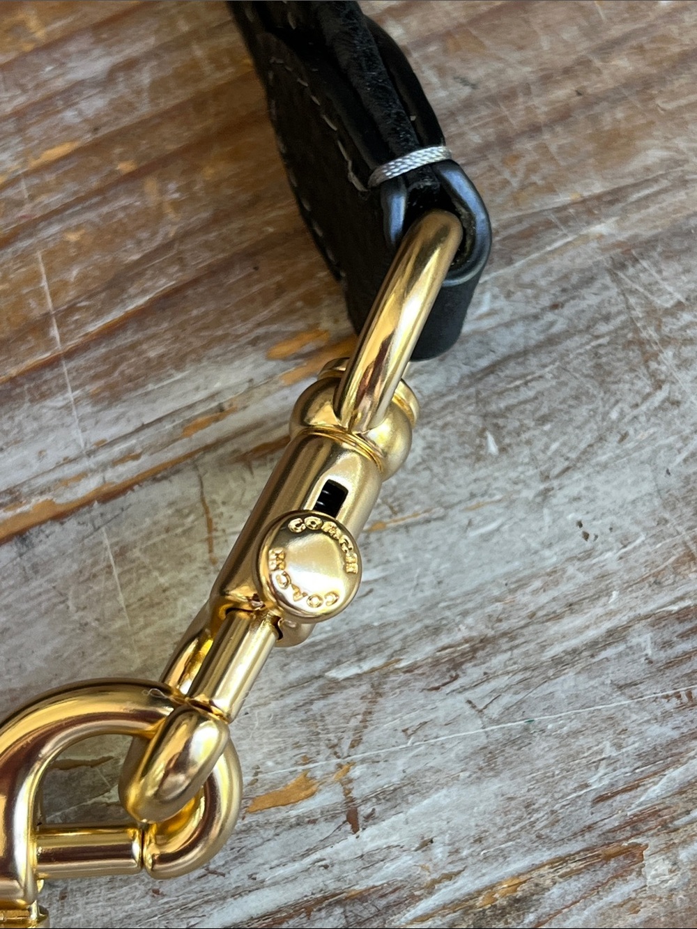 💛 Coach Purse Strap Replacement Leather Black Shiny Gold Hardware - Picture 2 of 8